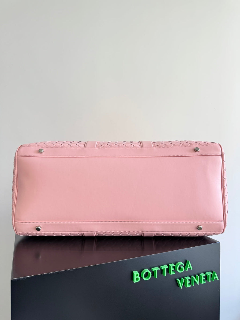 BV 25s  Bottega Veneta Duffel Bag Pink Intrecciato leather