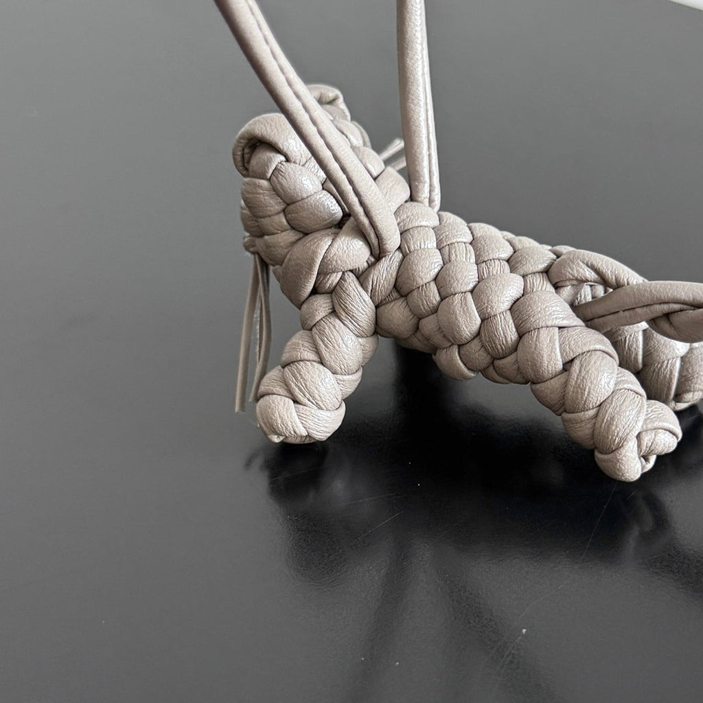BV 25 Woven Kitten Charm Grey leather