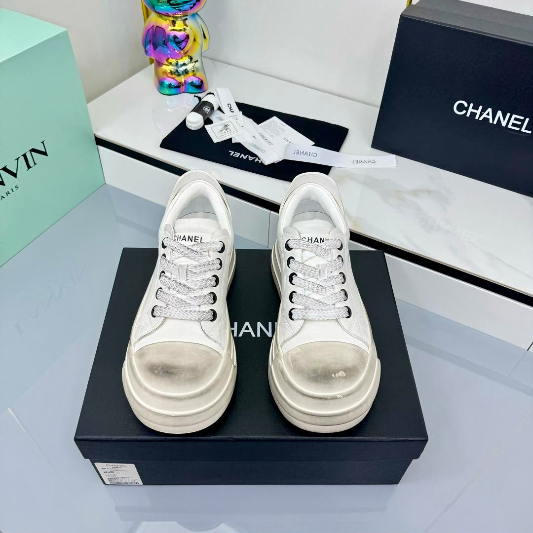 CC 25C Dirty Casual Sneaker White Sheepskin Rubber 413854