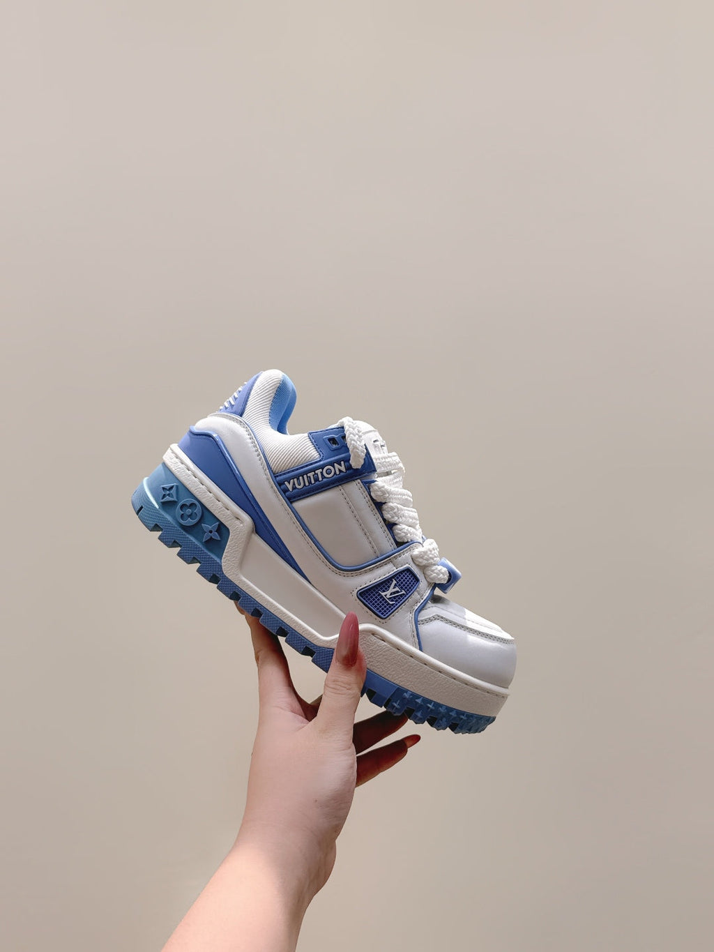 LV Trainer Maxi Sneakers White and Blue Calfskin Mesh 515200