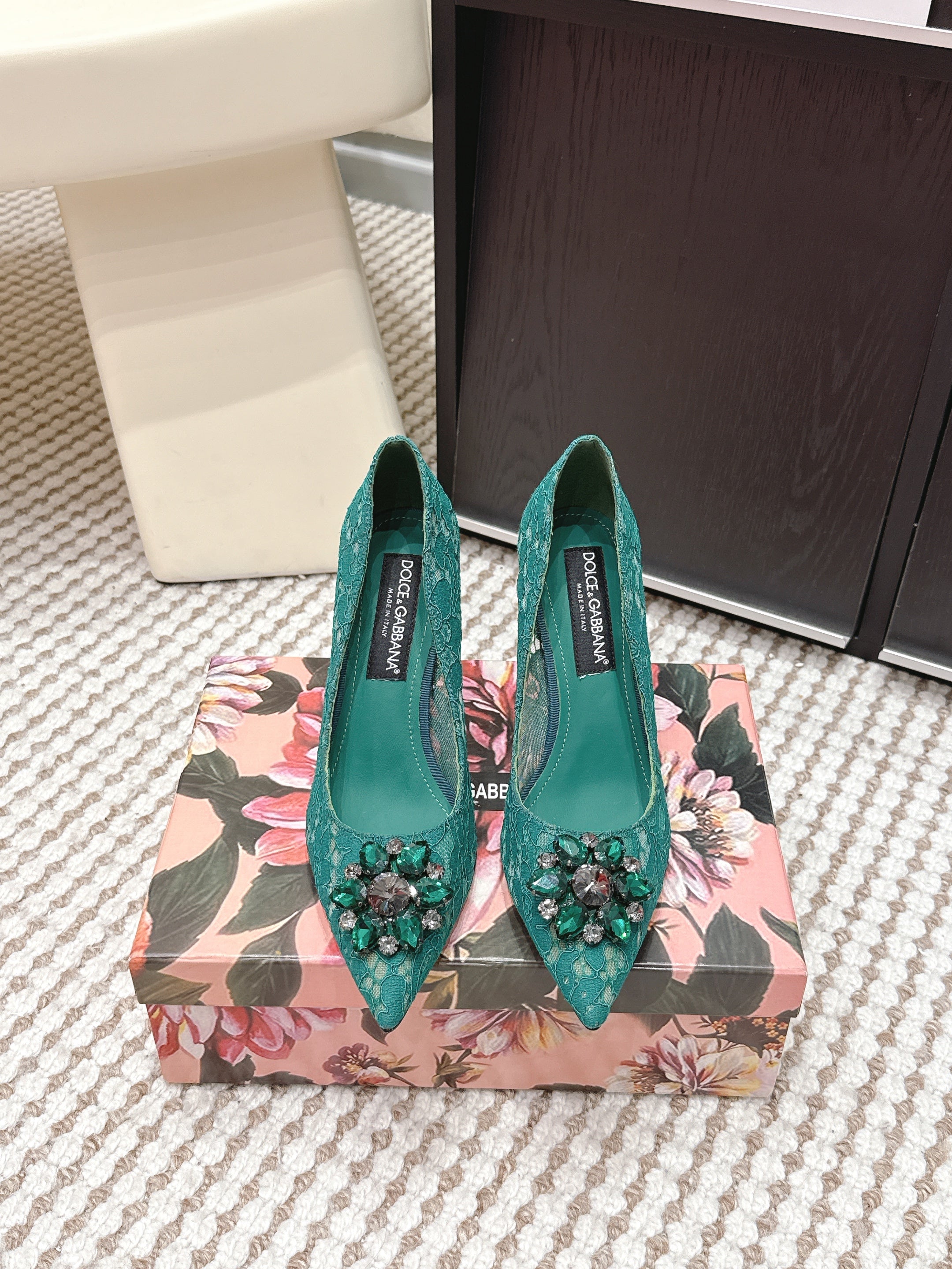 DG Pumps Crystals 9cm Teal Green Taormina Lace 663087