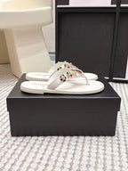 CC 26s Flip-Flop White Sheepskin 632363