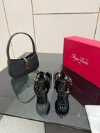 RV 26WF New T-Strap Rhinestone Strap Sandals 4.5 Black Patent Leather 629892
