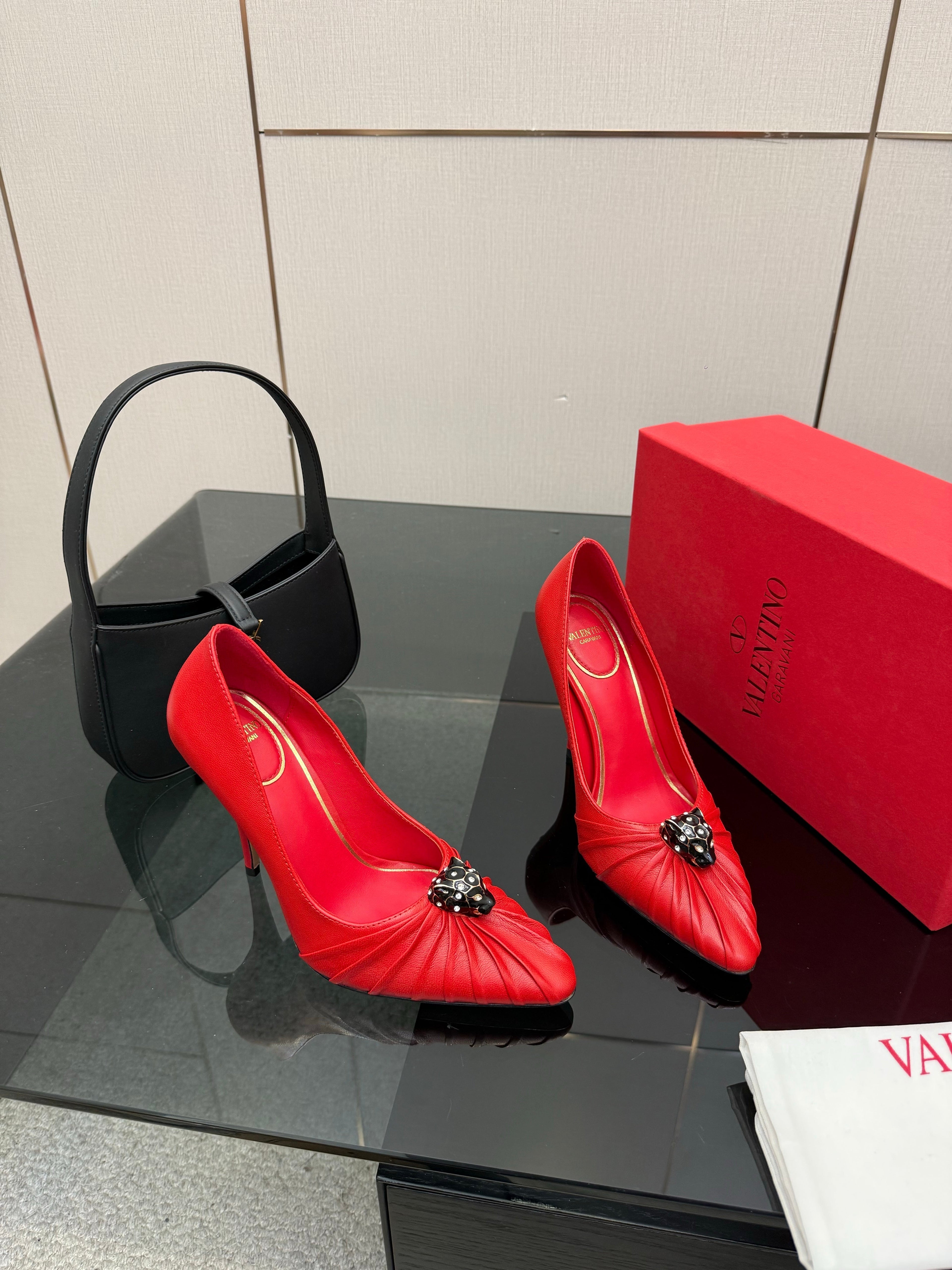 VT Panthea Pumps 105Mm Red Goatskin 630181