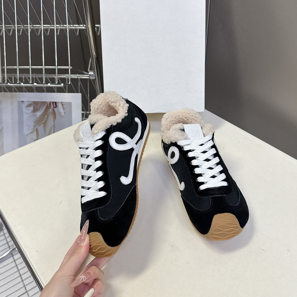 Loewe Ballet Runner 2.0 Sneaker Black Suede Shearing 536832
