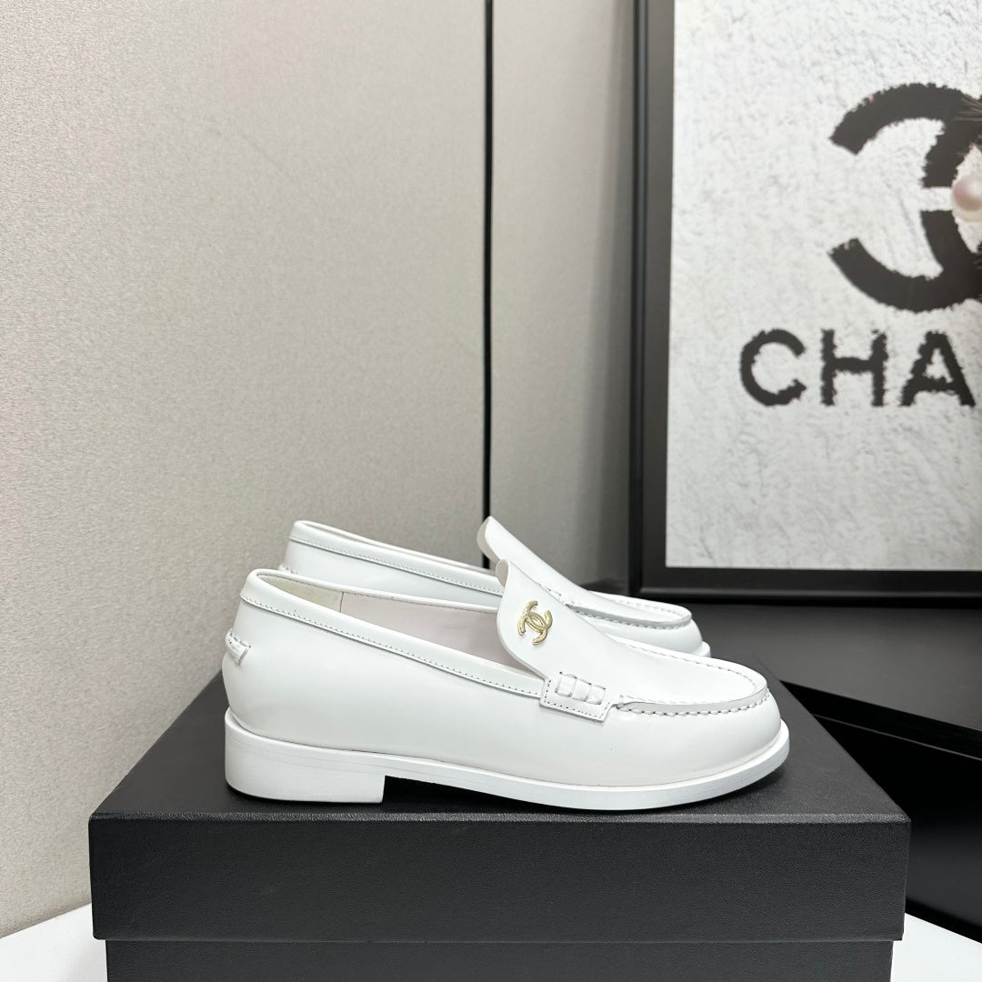 CC SS 2026 Pre Loafer White Calfskin 630472