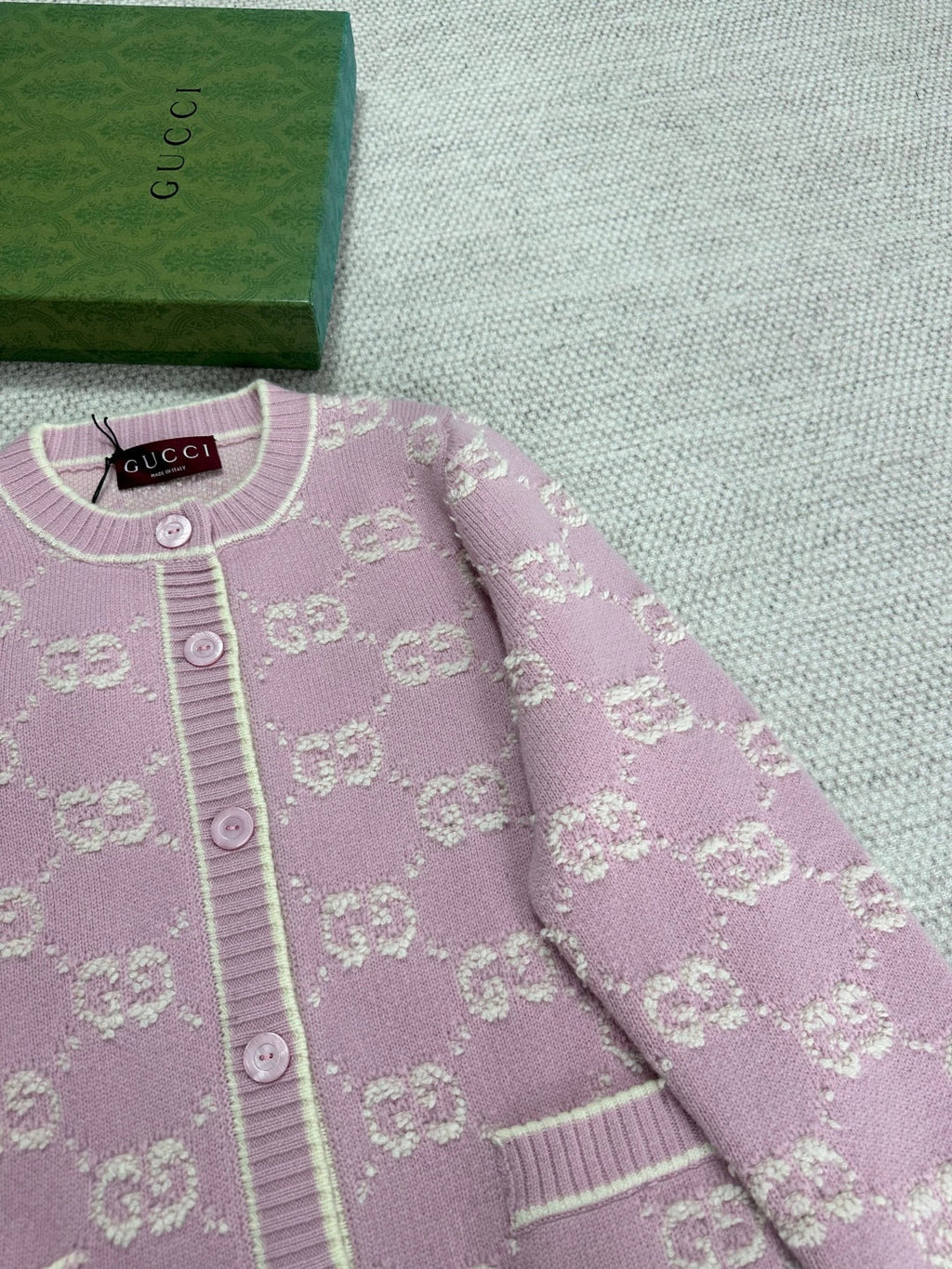 Gucci Knot Jacquard Knitted Cardigan Wool