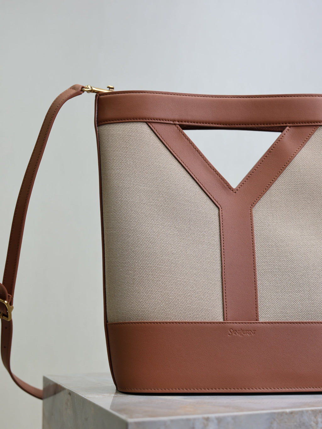 Y Small Bucket 23cm Caramel Beige Canvas Leather