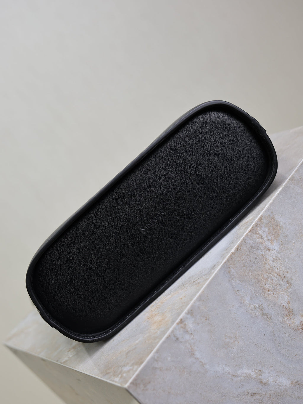 Y Small Bucket 23cm Black Leather