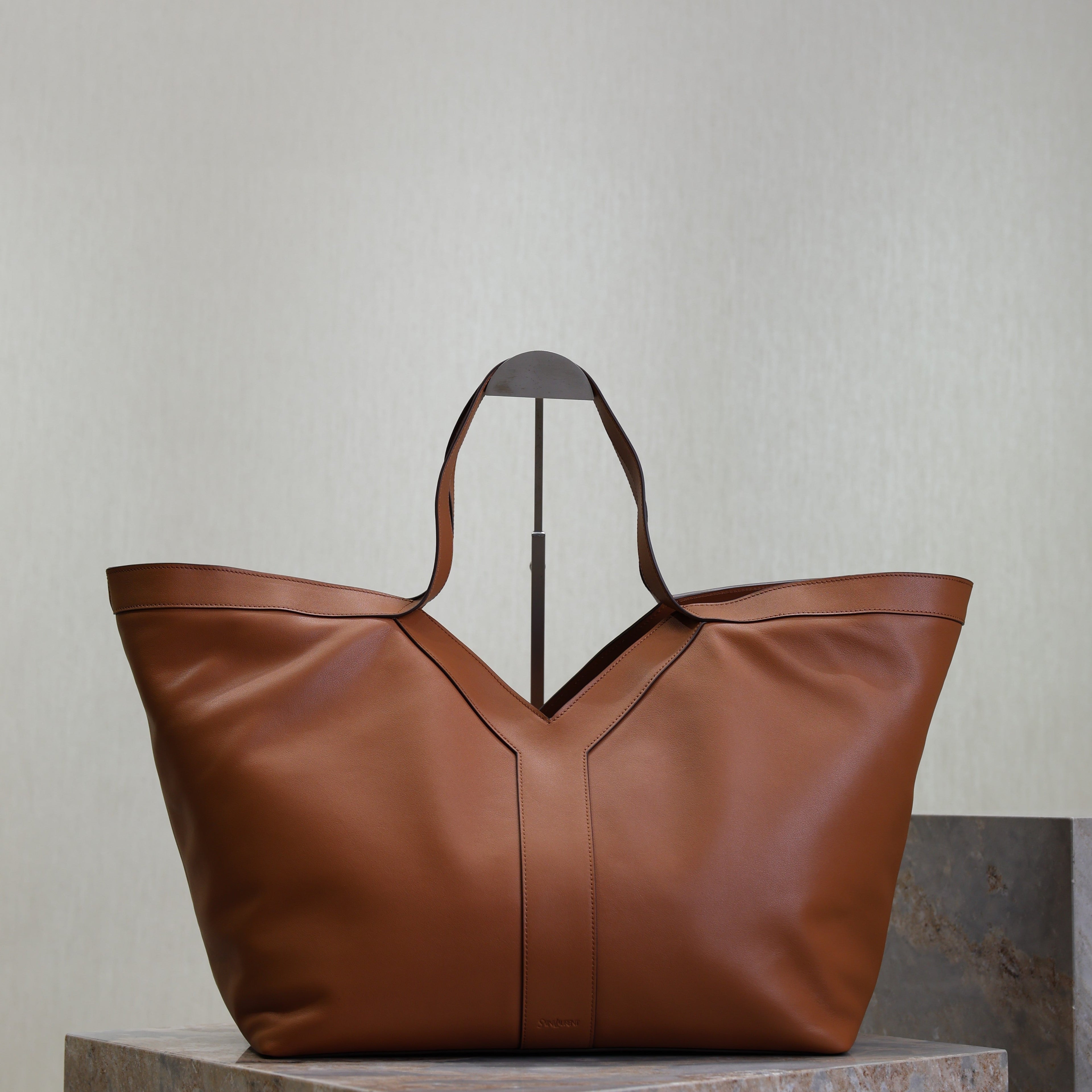 Y Tote Bag Brown Cowhide