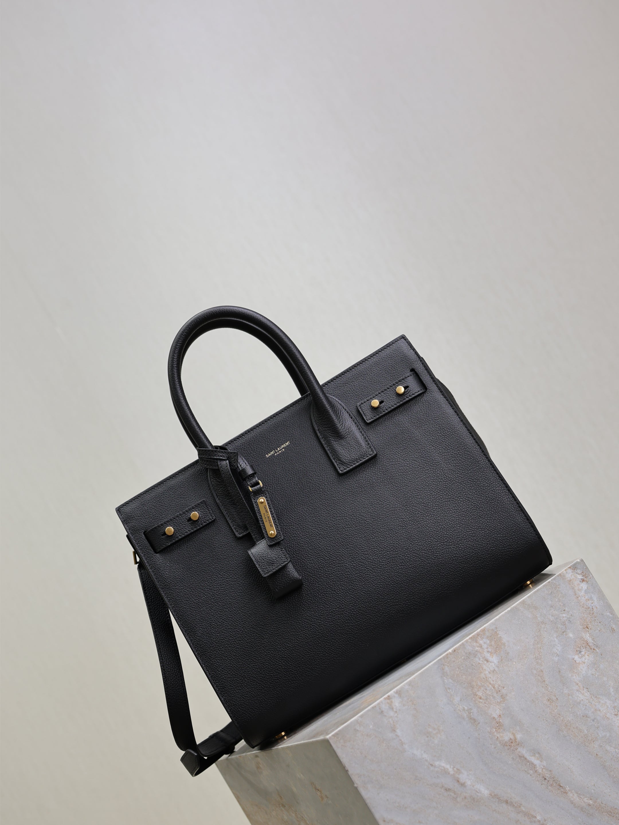 Sac De Jour Nano 32cm Black Cowhide GHW