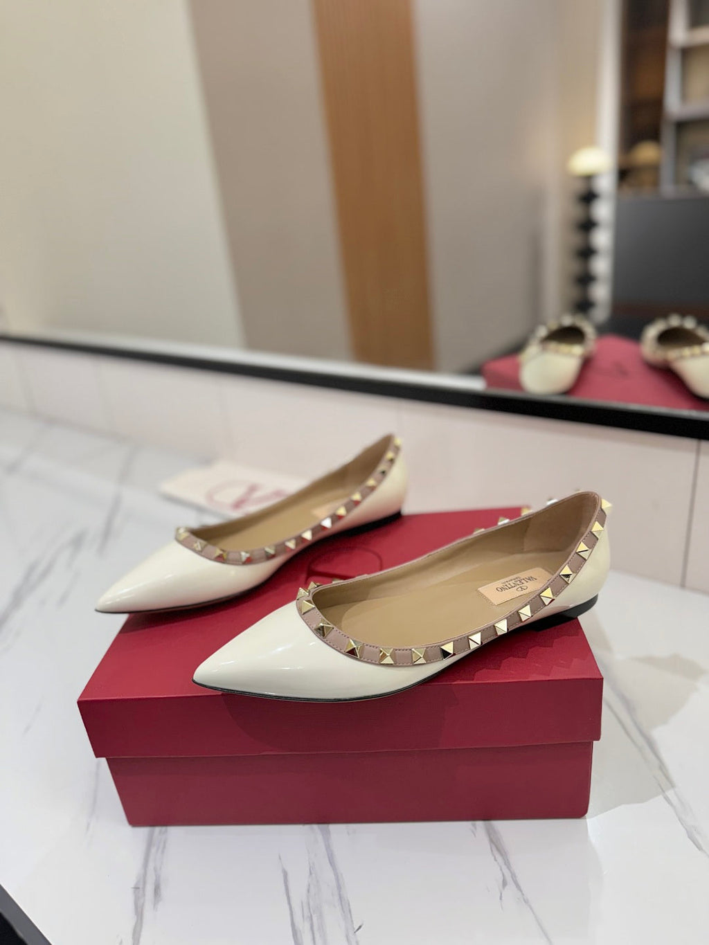 VT Rockstud Ballet Flat White Goatskin