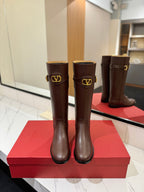 Valentino 25 Garavani Vlogo Signature Round Toe Brown Chocolate Calfskin Boots 505542