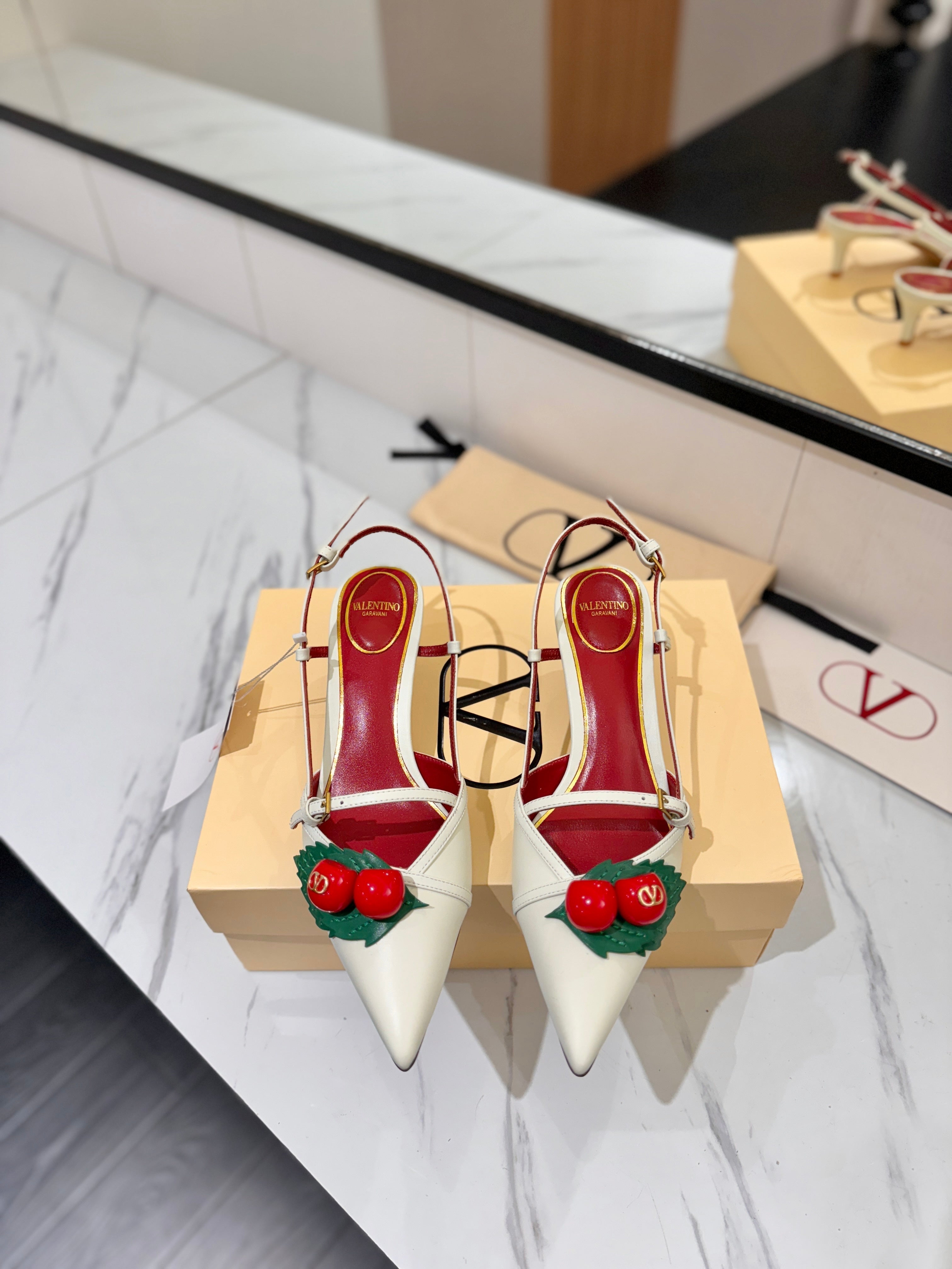 VT Cherryfic Slingback 5cm White Leather 666319