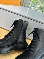 Lv Laureate Desert Boots Black Cowhide 548797