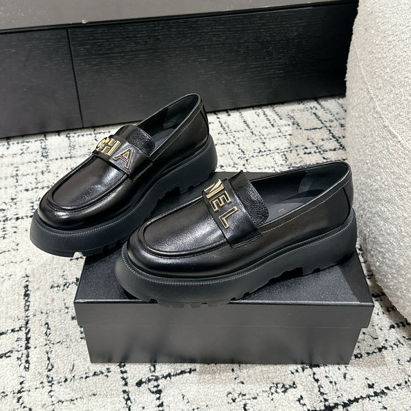 CC Moccasins 30mm In Black Water Dyed Lambskin 143608