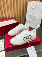 VT 25S Casual Sneakers White Black Cowhide 563094