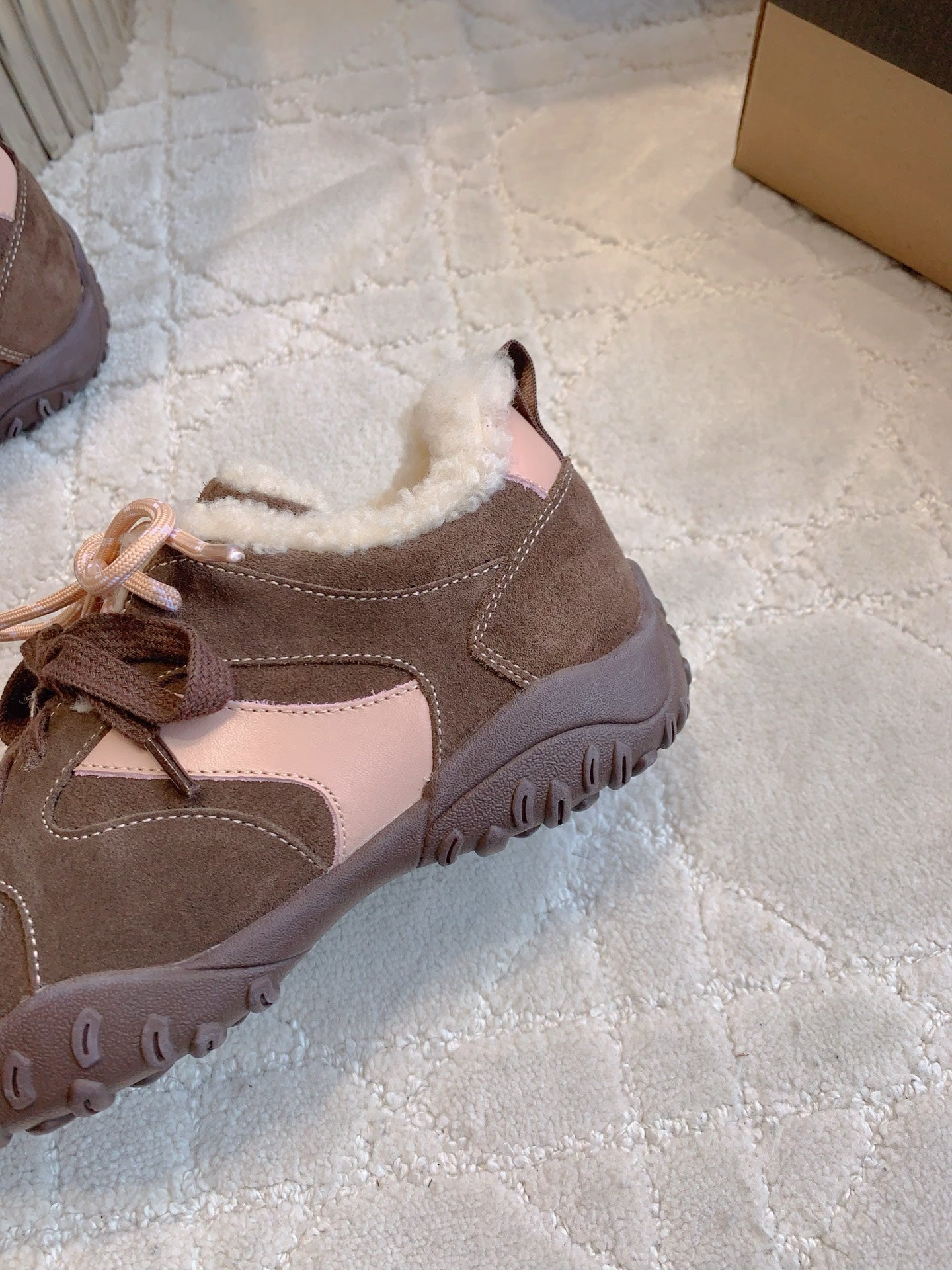 UGG Sneaker  Pink Suede and Fleece 516900