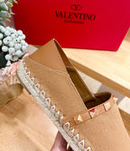 ROCKSTUD CIDER BROWN CANVAS ESPADRILLES
