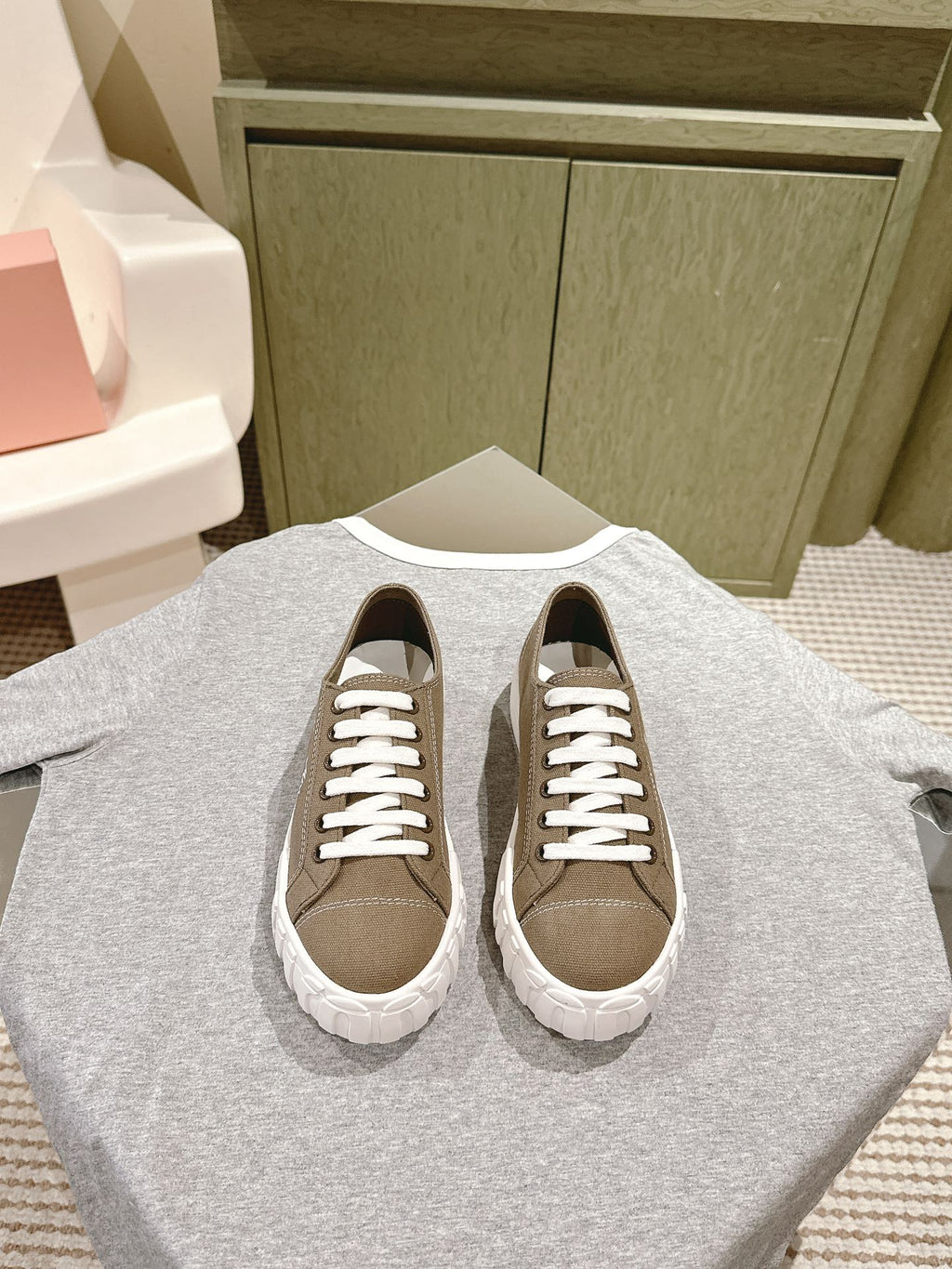 Miu Sneakers Olive Green Canvas 445547