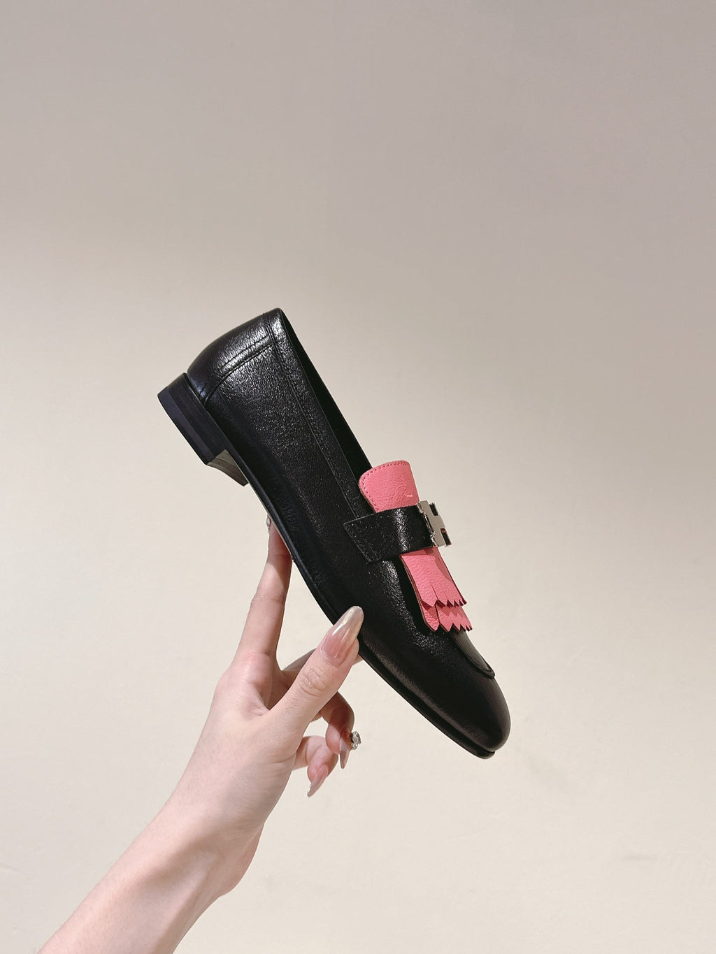 HM Mocassins Royal Loafers Black PInk Sheepskin 445011