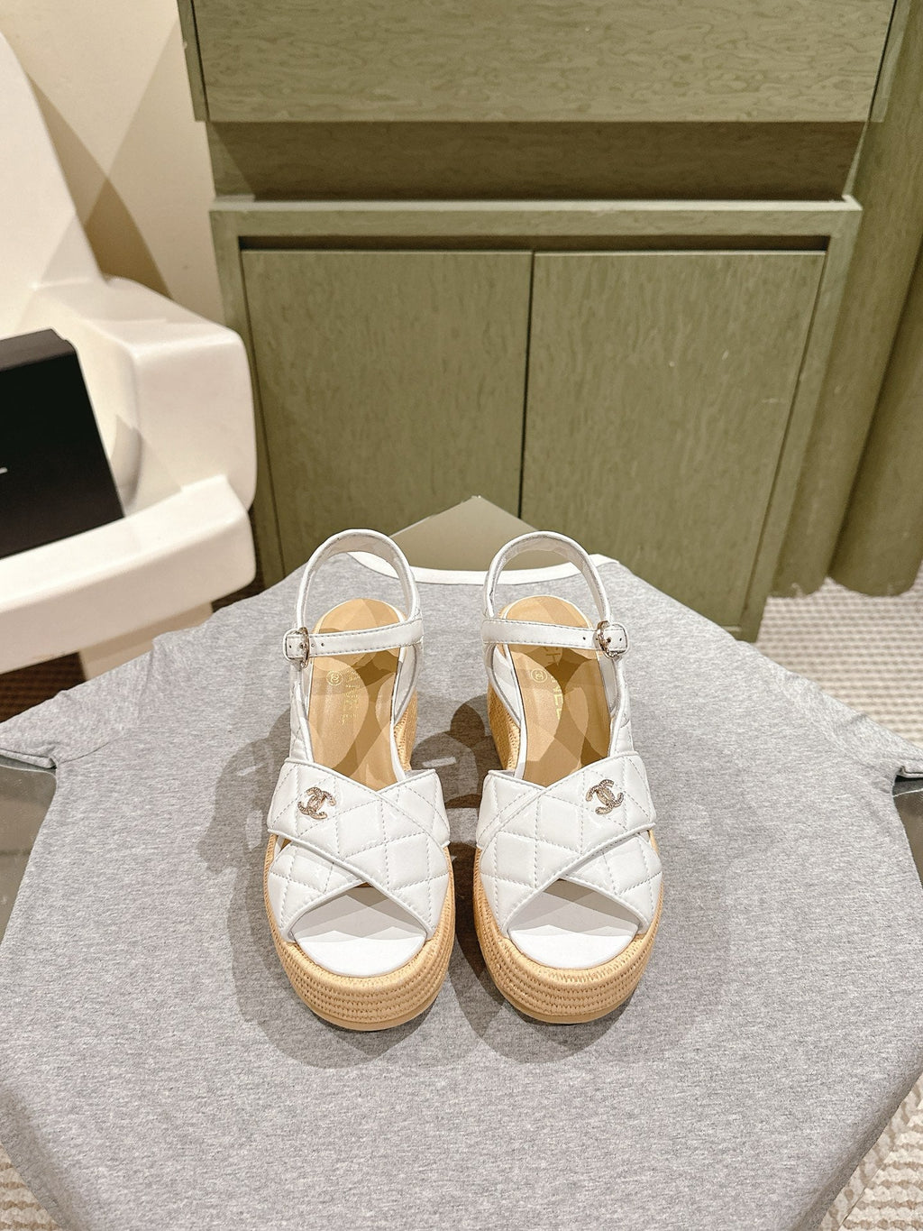 CC 25ss Espadrille Sandals 85mm White Quited Sheepskin 462243