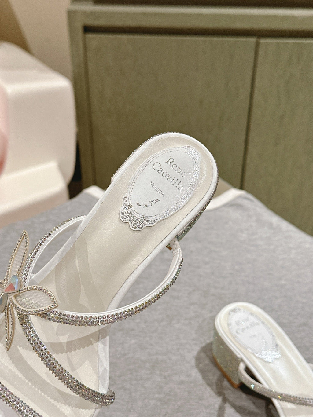 RC 25C Butterfly Diamond Sandals 4.5cm White Silk Rhinestones 268074