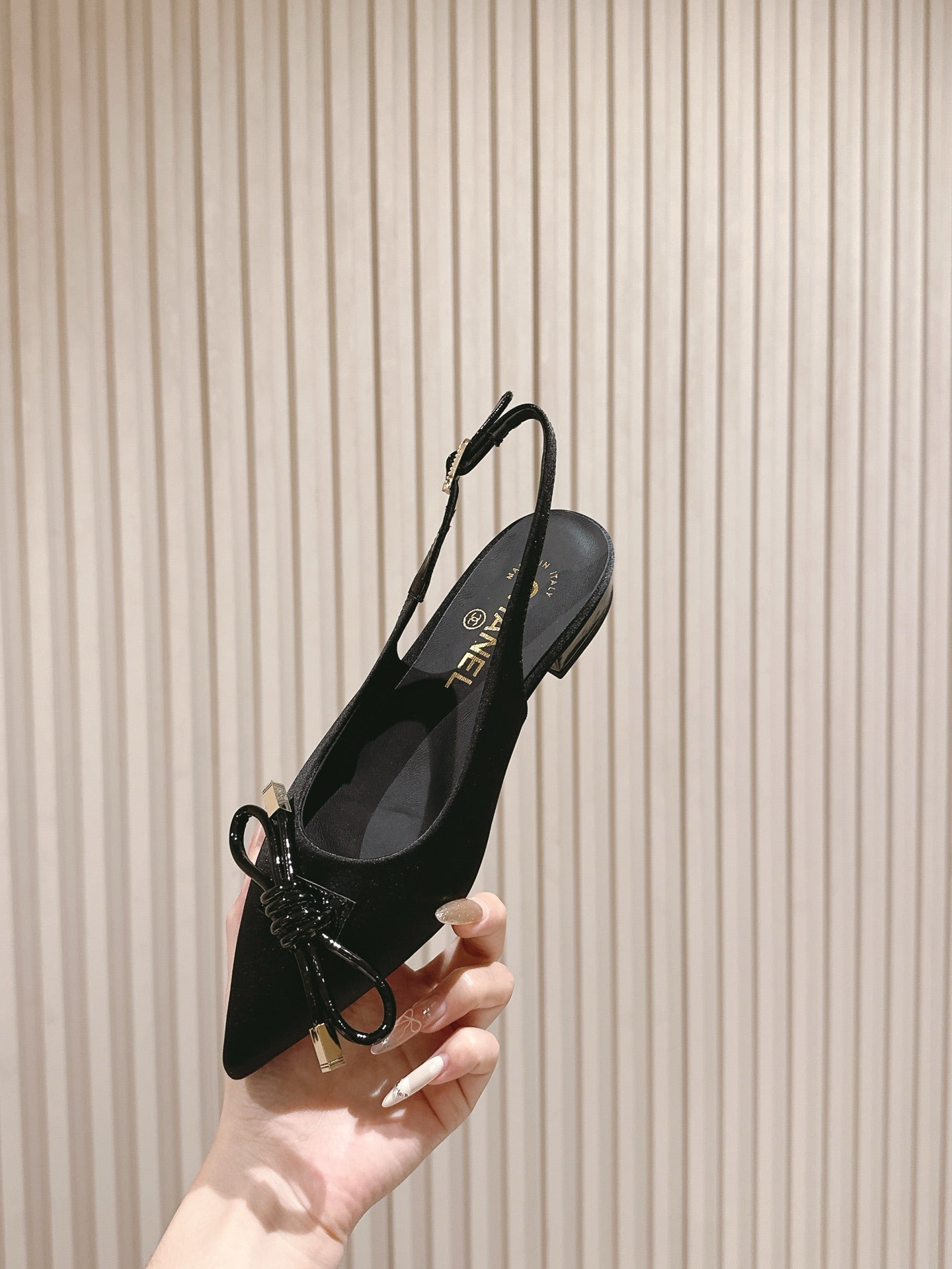 CC 25ss Bow Tie Slingbacks 20mm Black Satin & Patent Leather 447411