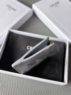 TRIOMPHE Zipped Card Holder Glacier Cowhide Leather
