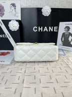 25C Mini Flap 24cm White Lambskin Gold Heart Hardware