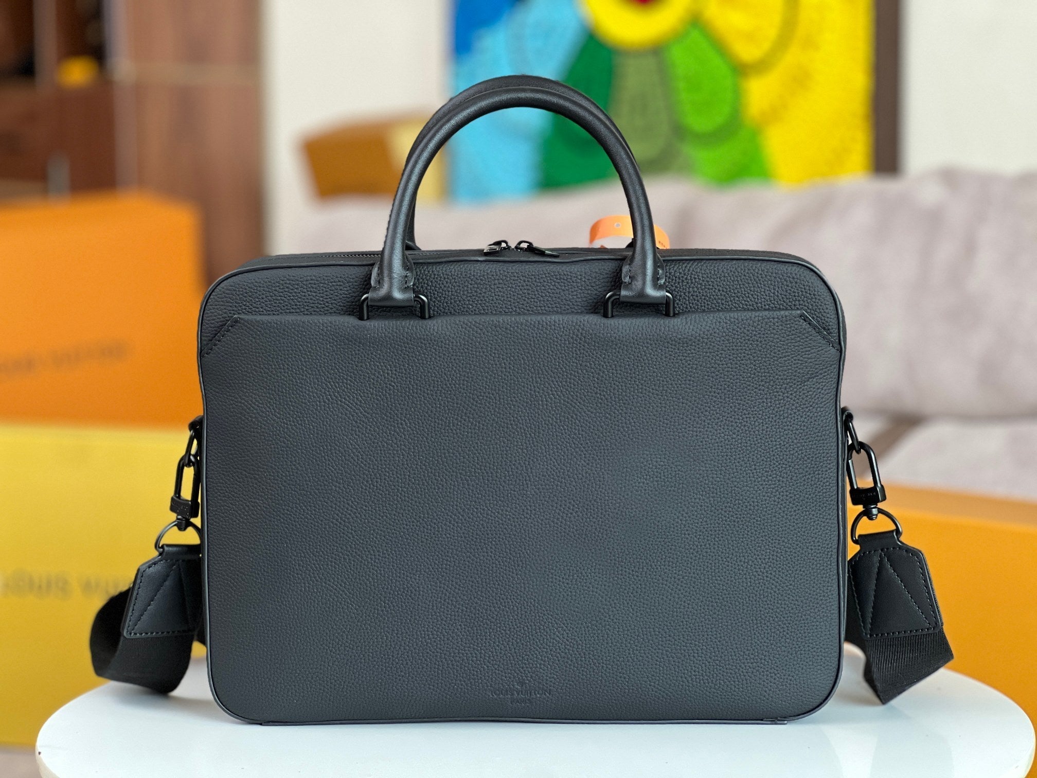 LV Pilot Briefcase 39cm Black Cowhide 257876