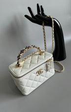 CC Vanity Case Pearl 17cm White Lambskin Gold hardware