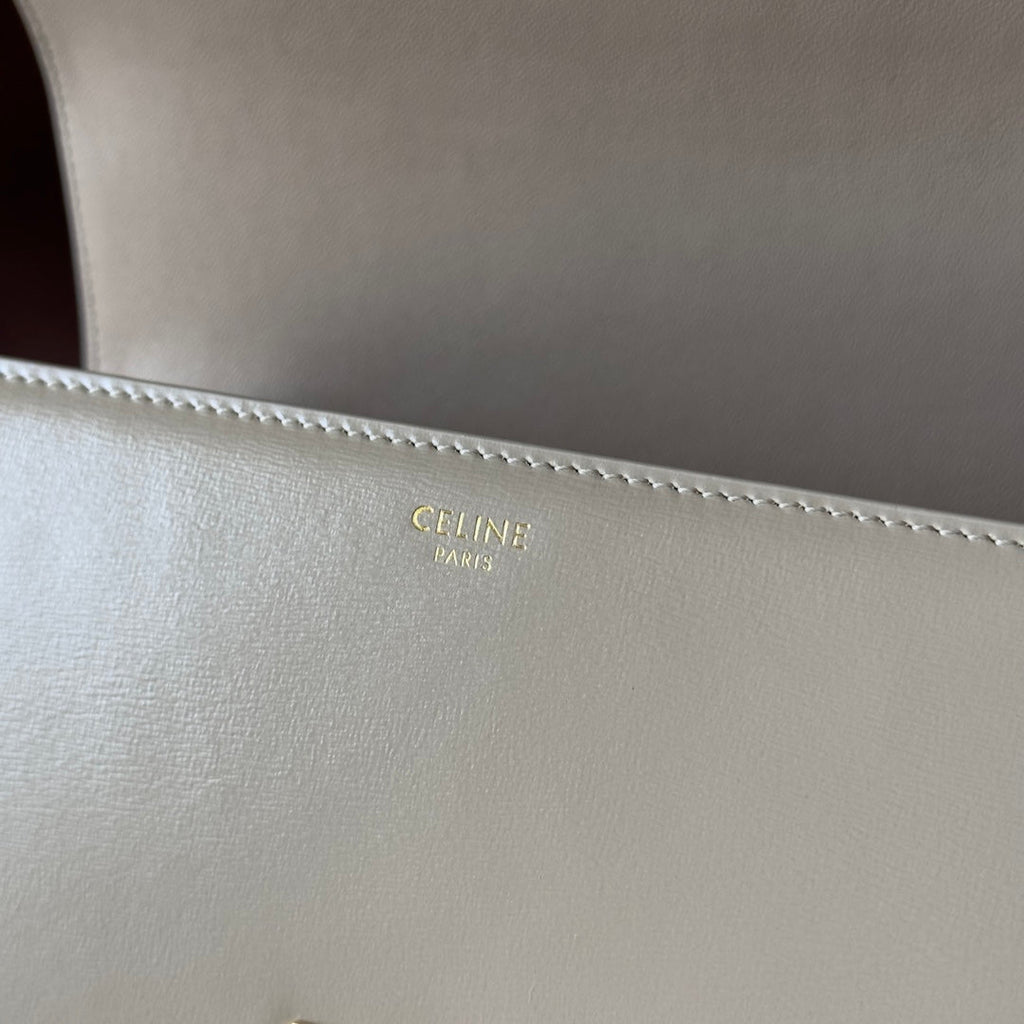 classique triomphe 22 beige calfskin gold hardware