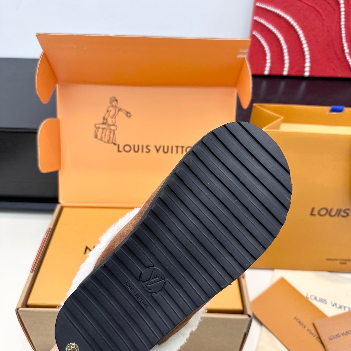 LV Ski Colorado Closed Mule Brown Chocolate Suede Wool 542229