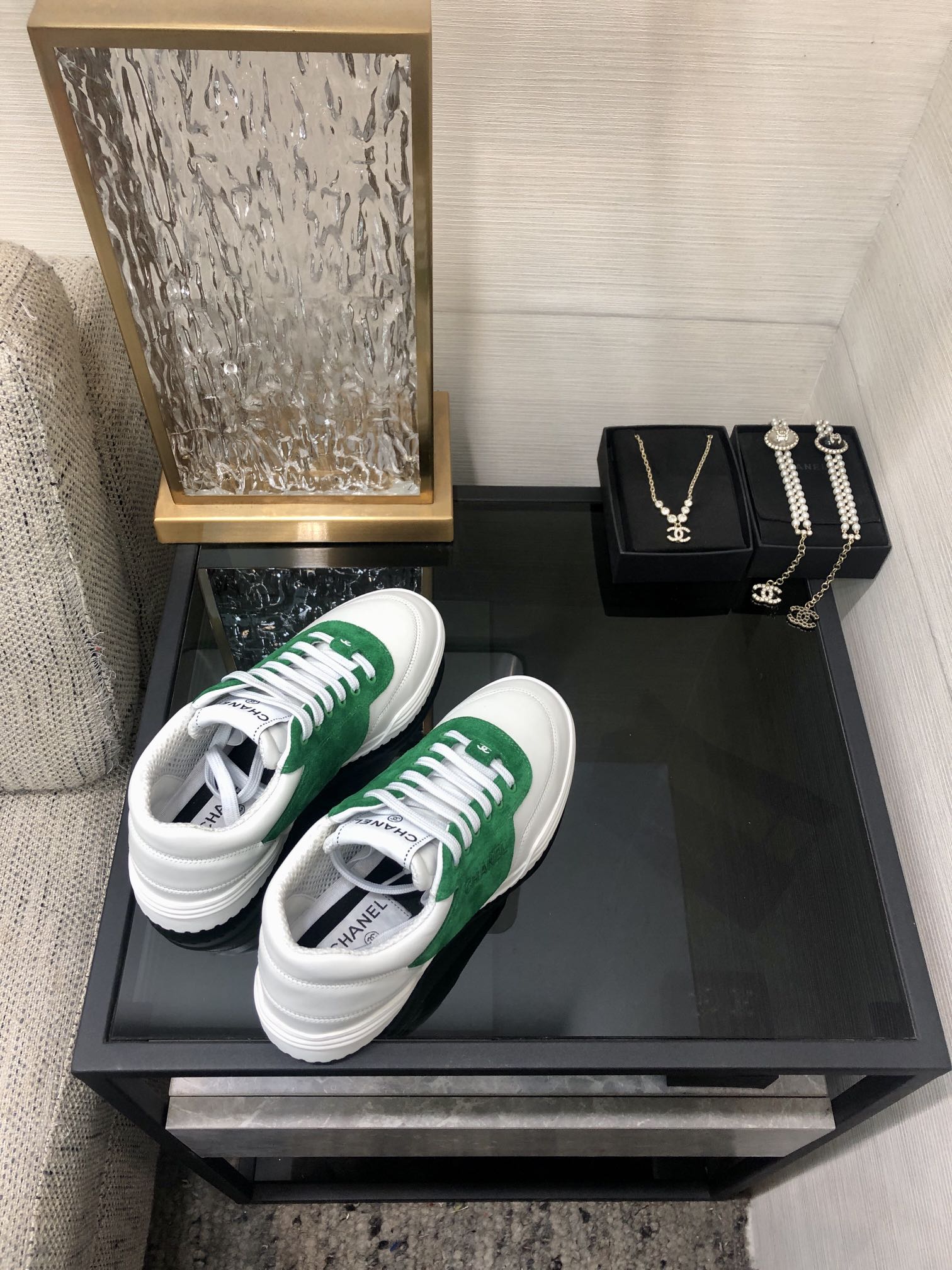CC 24C Sneaker White Green Suede Sheepskin 688654