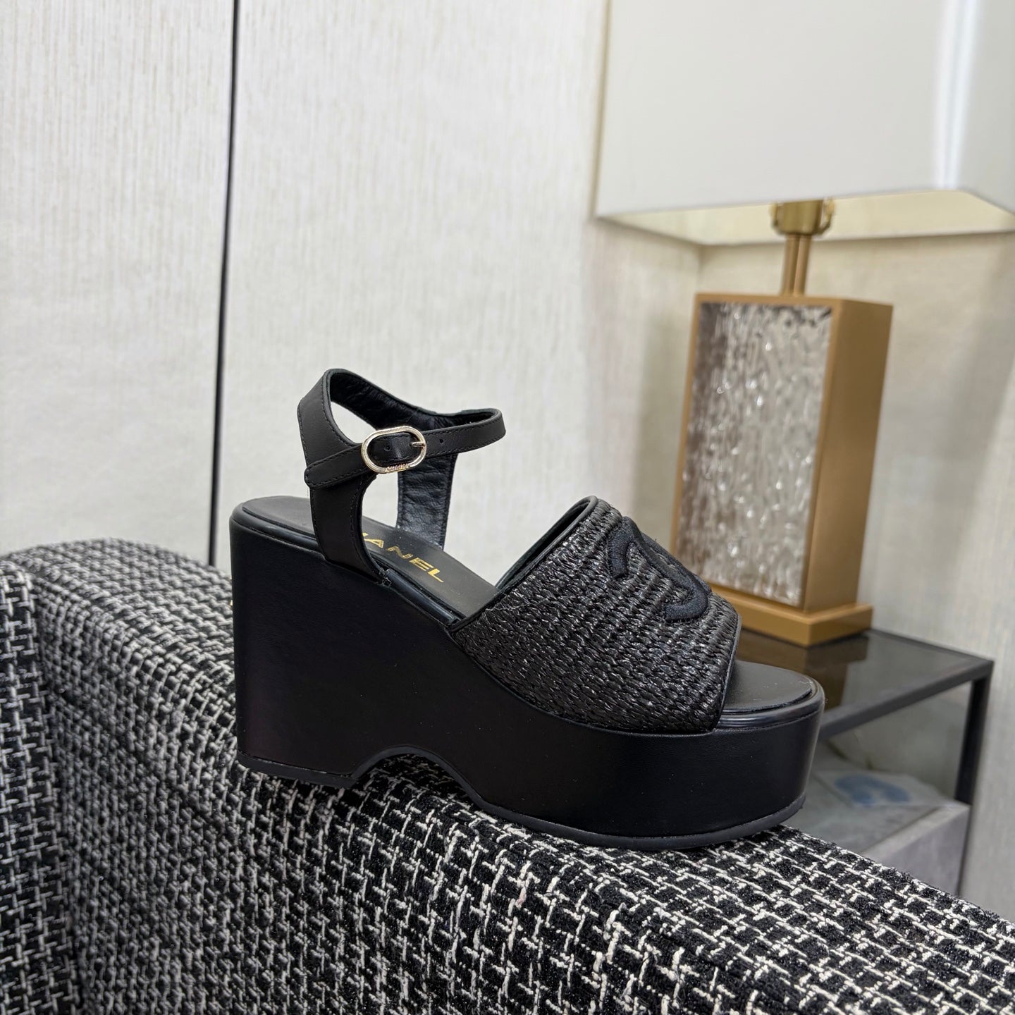 CC 26s Platform Sandal Black Raffia Sheepskin 688697