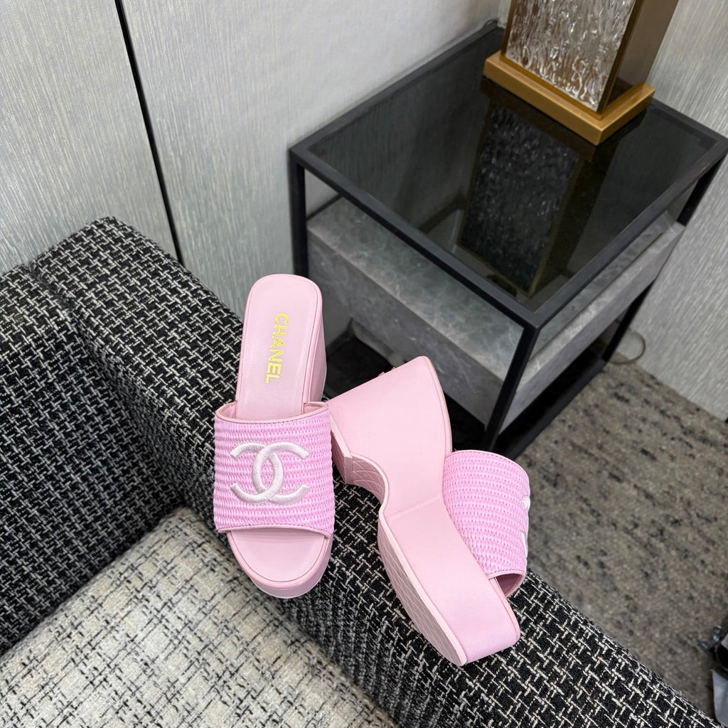 CC 26s Platform Slide Light Pink Raffia Sheepskin 688699