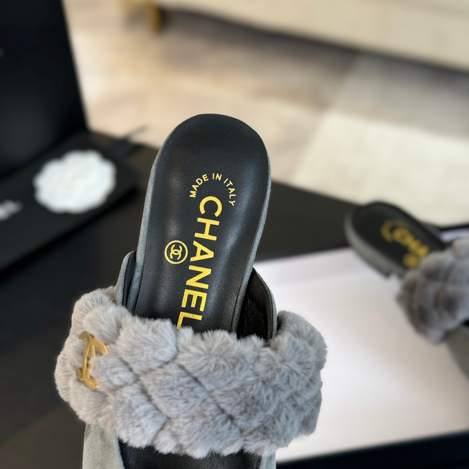 CC MULE IN ASH GREY SMOOTH FLEECE WITH GOLD HARDWARE