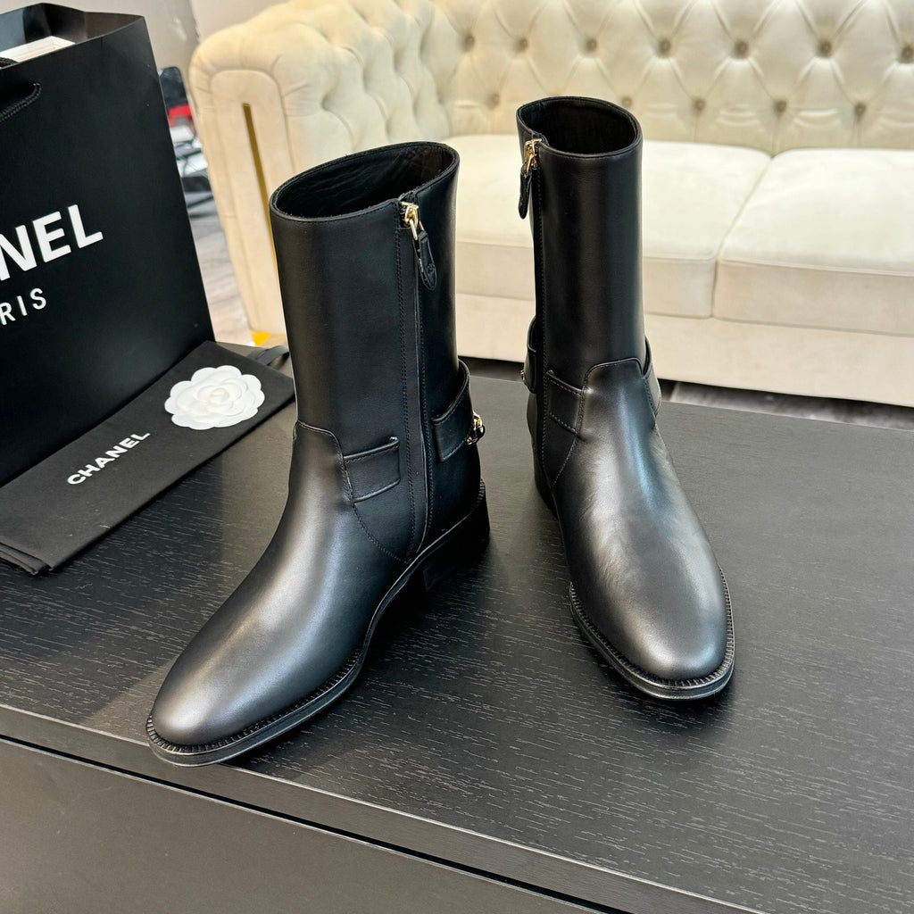 CC Short Boots 30mm Plain Black Chain Cowhide