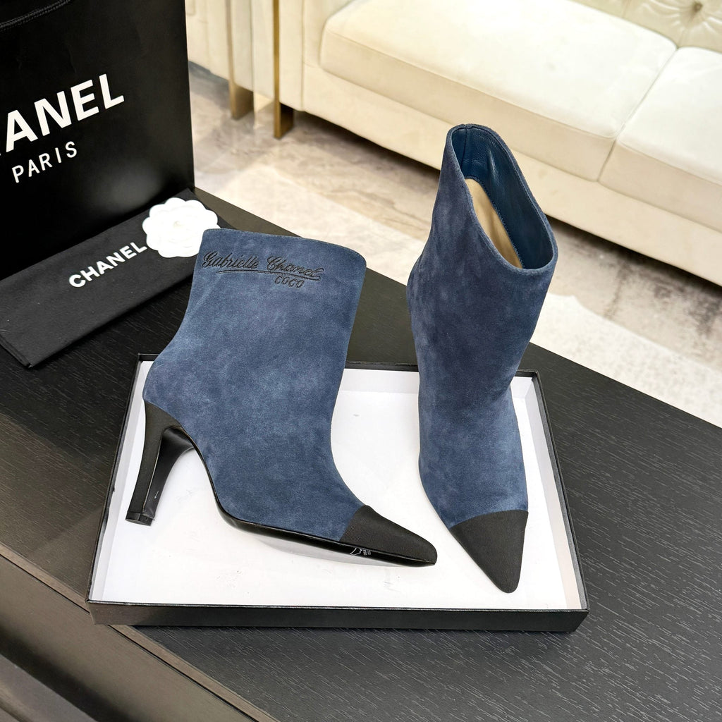 CC Gabrielle Chanel Ankle Boots 8.5cm Dark Blue Suede Black Fabric