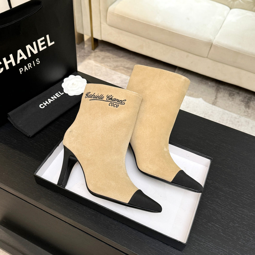 CC Gabrielle Chanel Ankle Boots 8.5cm Beige Suede Black Fabric