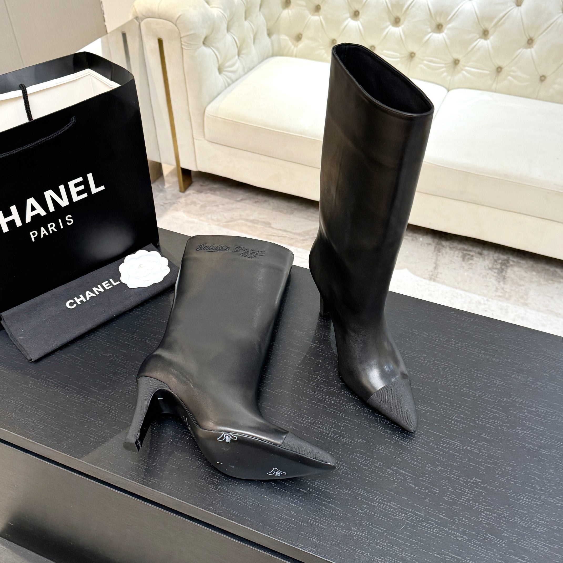 CC Gabrielle Chanel Boots 8.5cm Black Sheepskin Black Fabric