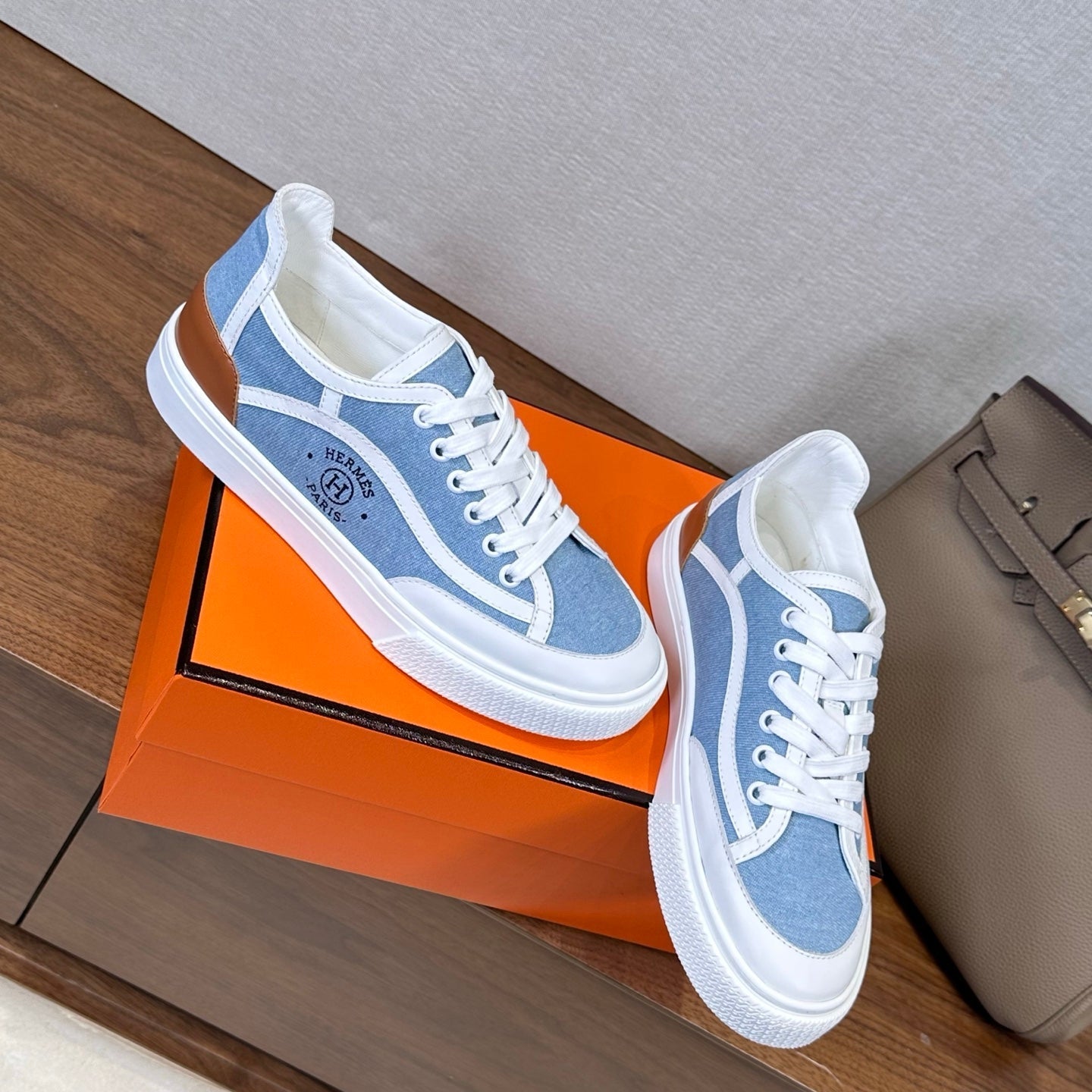 HM Get Sneaker Sky Blue White Suede Cowhide 543790