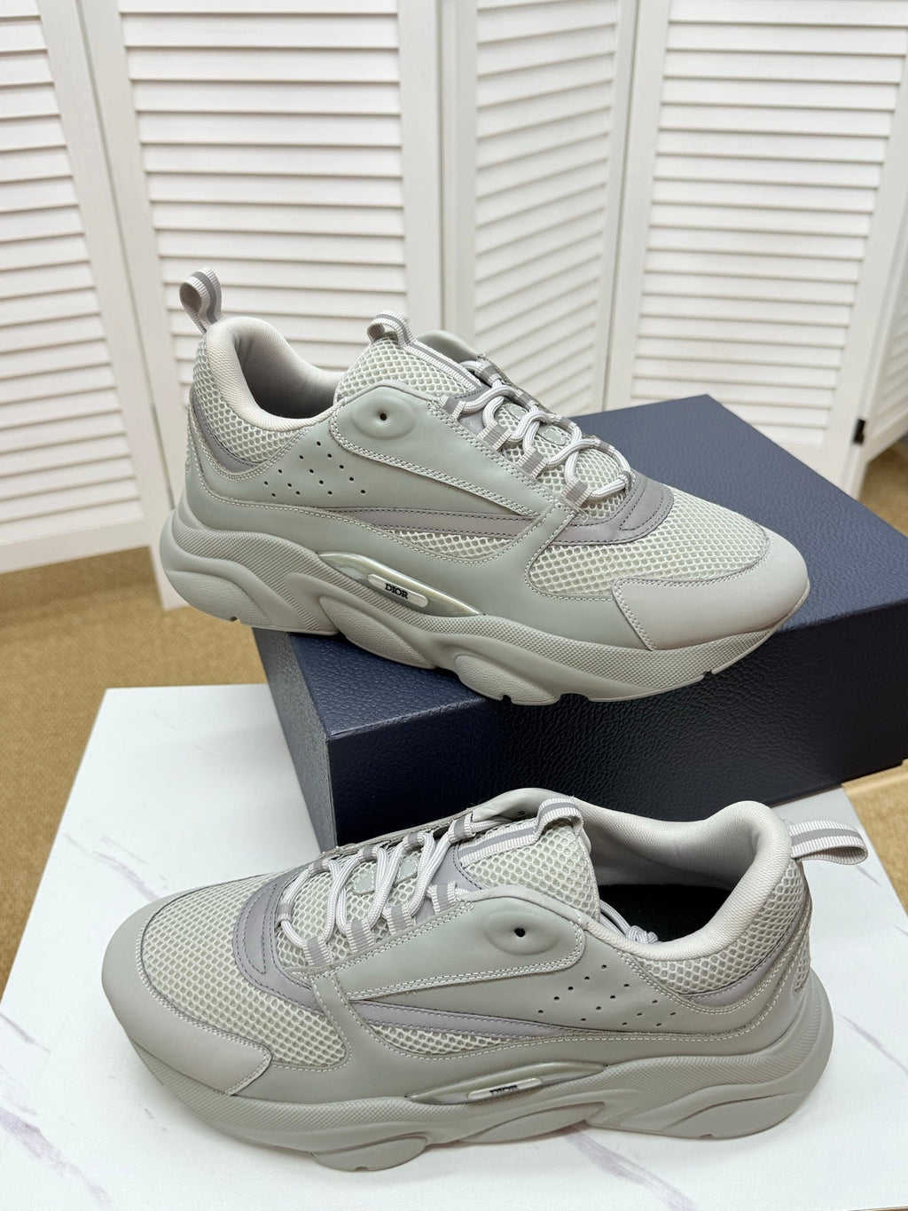 CD B22 Sneaker Grey Mesh Calfskin 648059