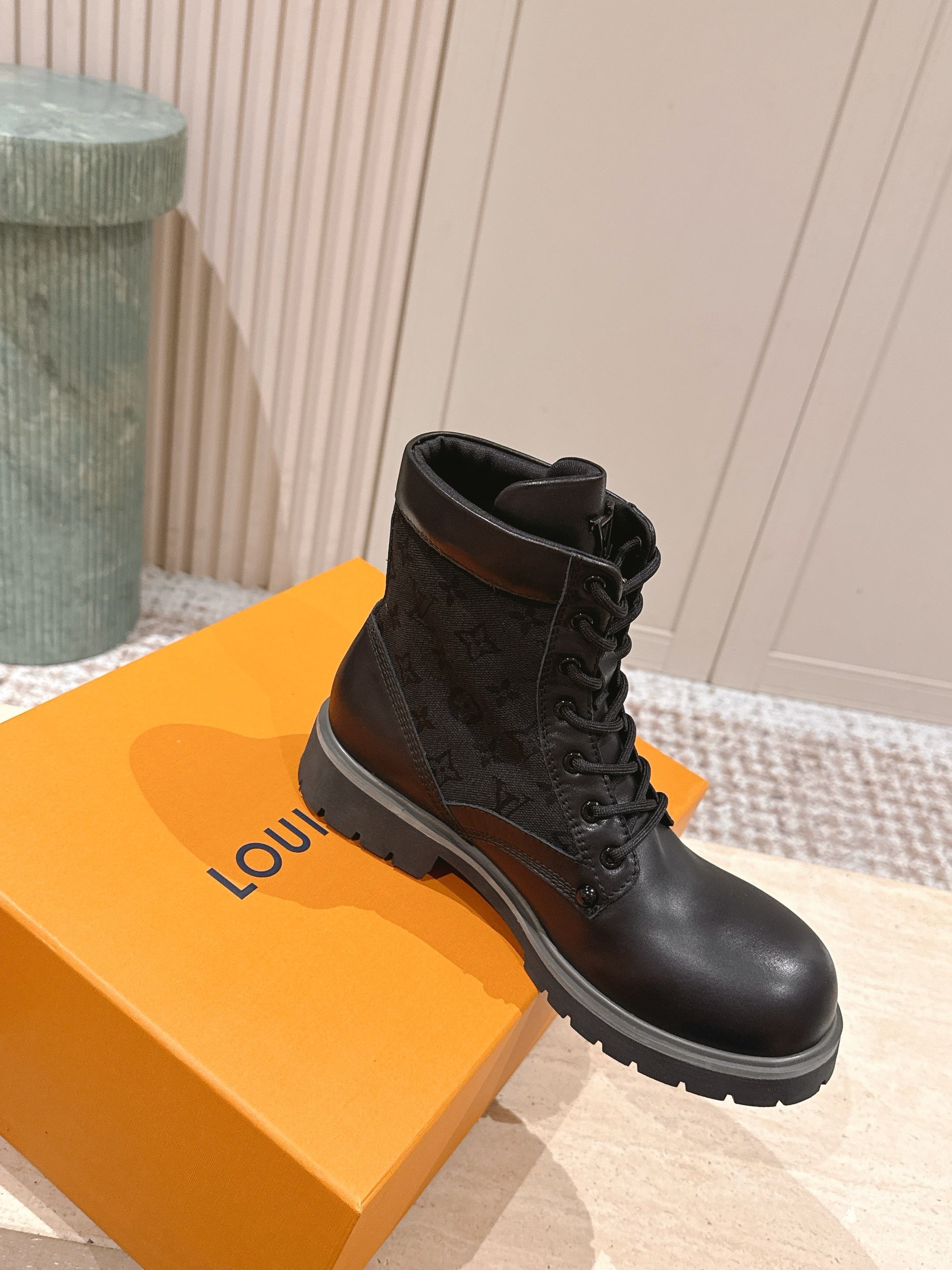 LV Boot Ranger Boots Black Cotton & Cowhide 556604
