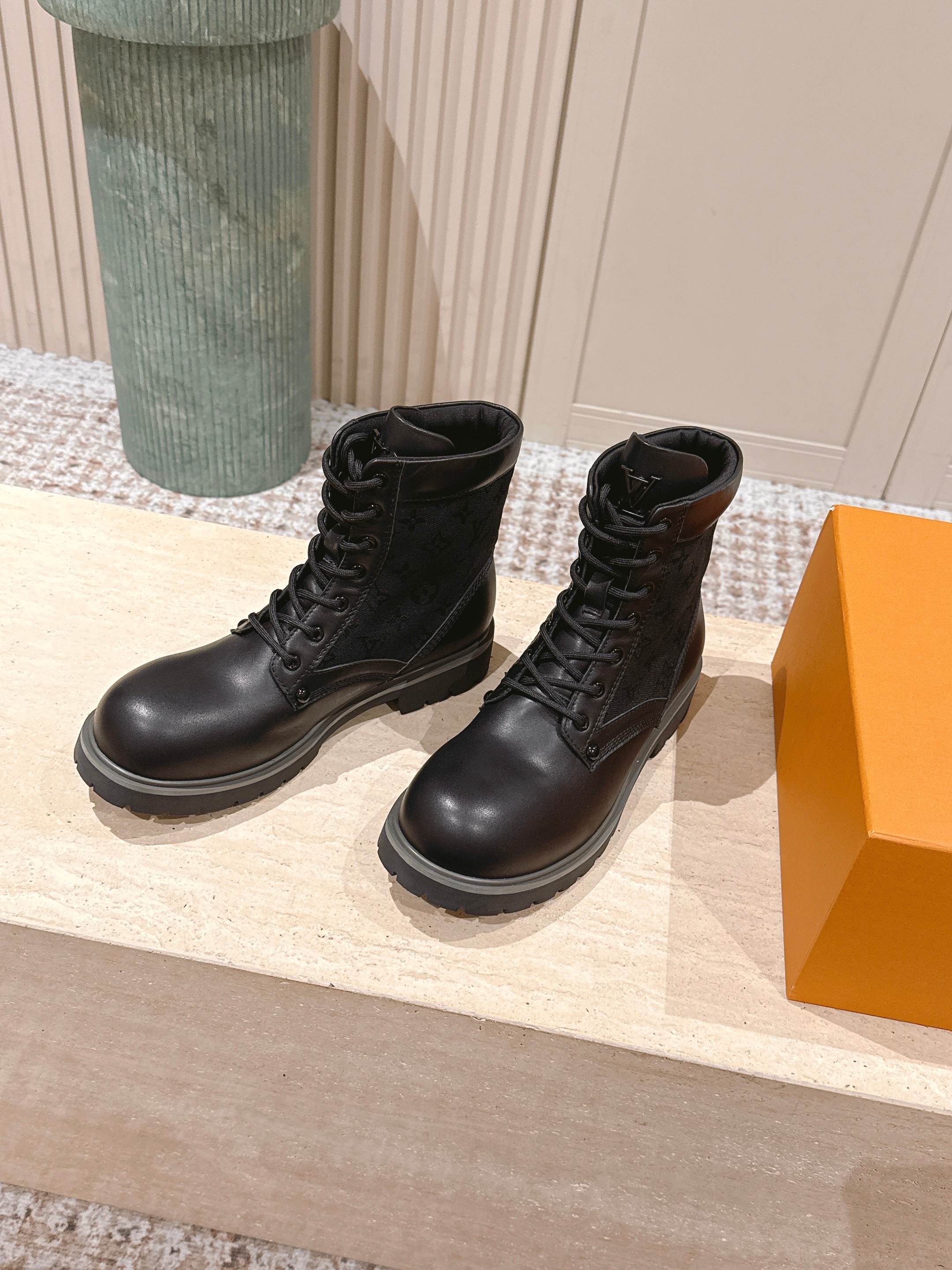 LV Boot Ranger Boots Black Cotton & Cowhide 556604