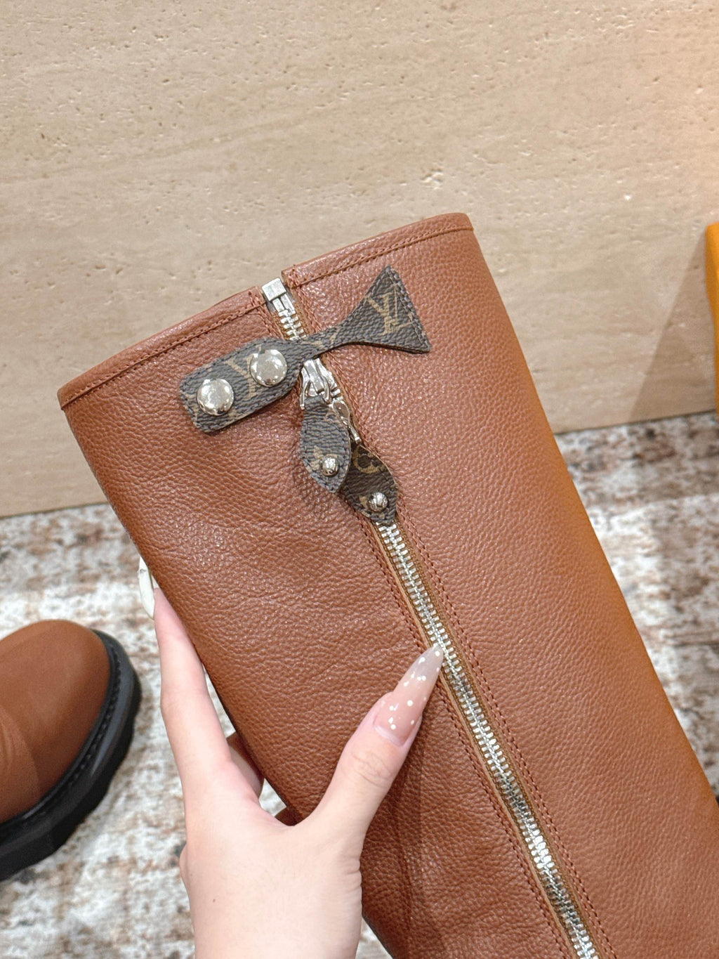 LV 25 Martin Boots Tan Brown Cowhide 576916