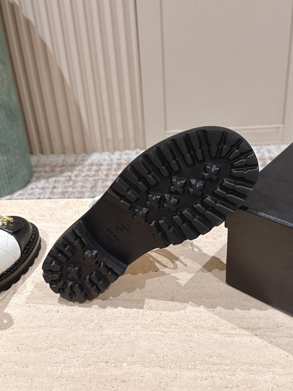 CC 26s Shoes 2cm Black White Quited Calfskin 583904