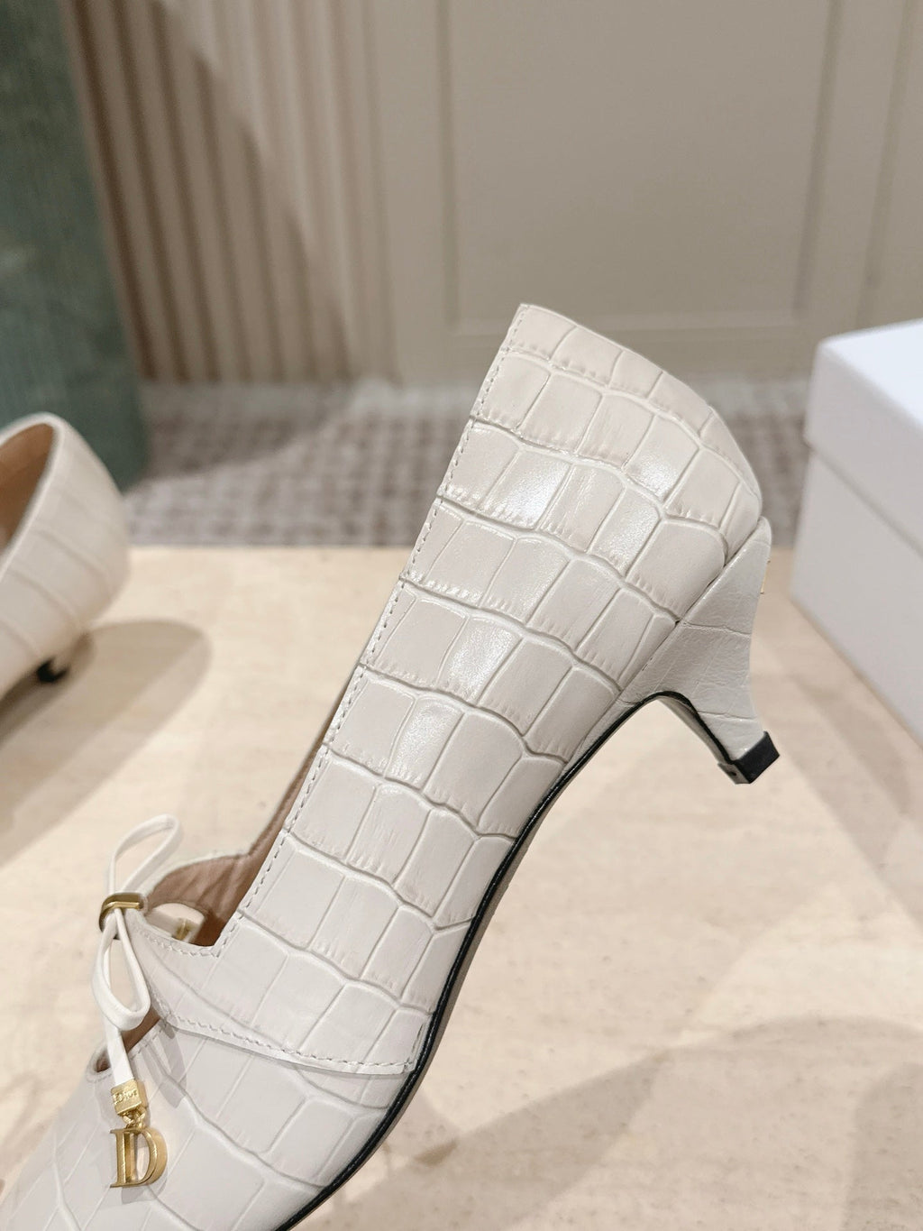 CD M  Pump 4cm White Crocodile-Printed Calfskin 694198