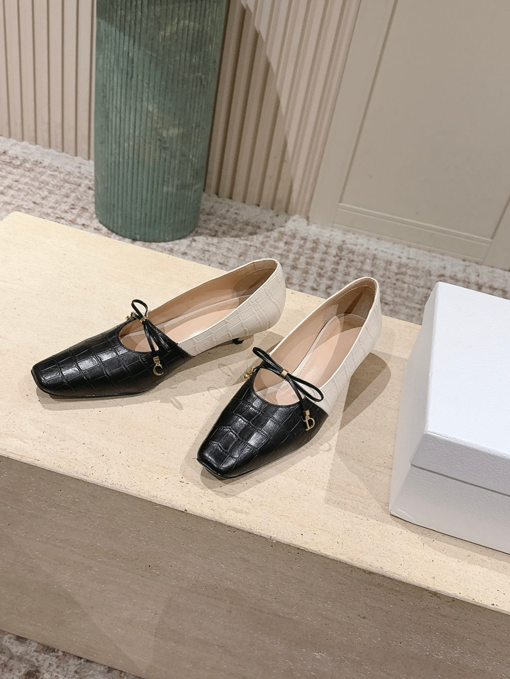 CD M  Pump 4cm Black White Crocodile-Printed Calfskin 694202